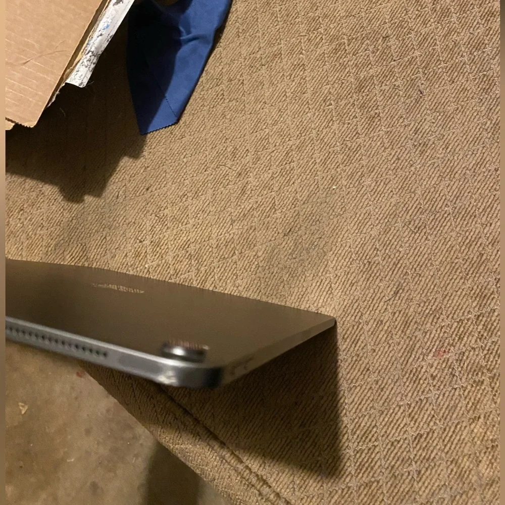 Apple iPad Pro 12.9-inch (3rd Gen) - Space Gray SELLING FOR PARTS ONLY
